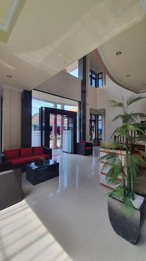 Grand Puri Hotel Batununggul Zewnętrze zdjęcie