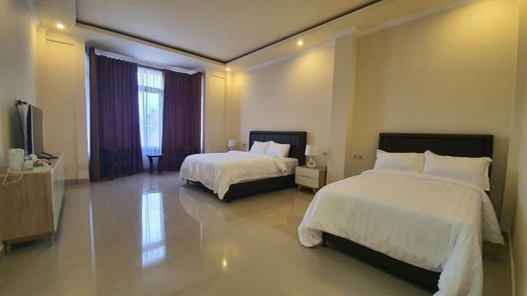 Grand Puri Hotel Batununggul Zewnętrze zdjęcie